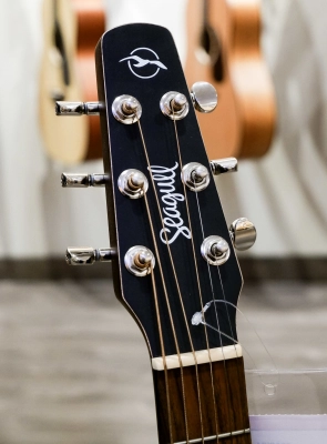 Seagull Guitars - S6 Classic Black A/E Acoustic Guita 2